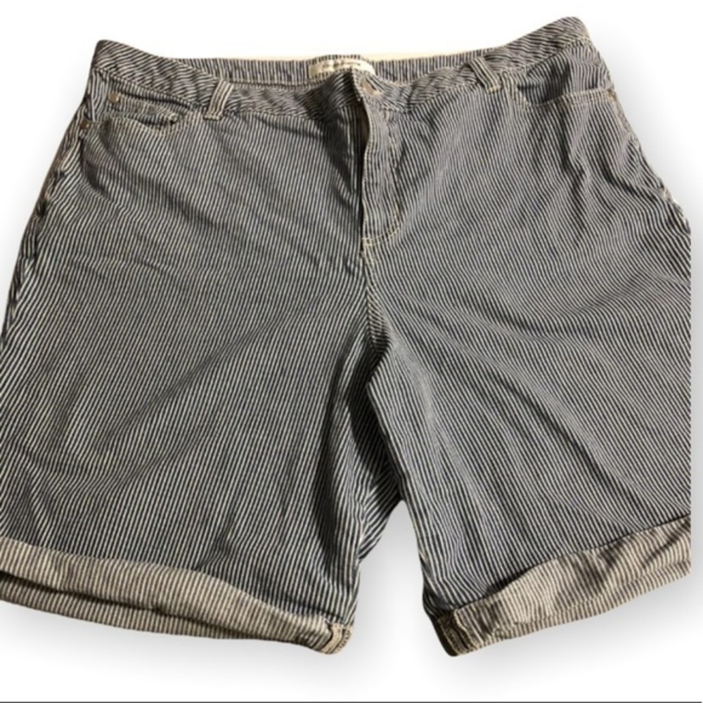 Croft & Barrow Shorts Size 18W‎ stretch Women’s